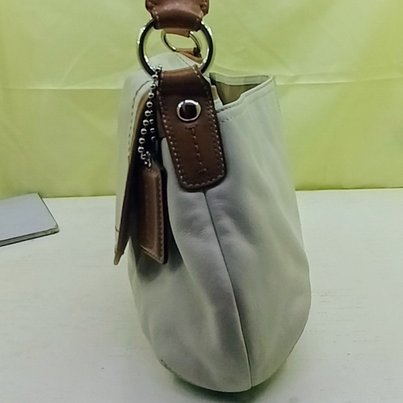 SOLD Coach Pleated SOHO Flap Shoulder Bag F13729 White Brown Leather Silver - Picture 4 of 16